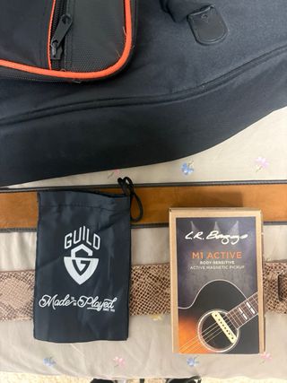 Guitarra Guild Electroacústica F250 Deluxe