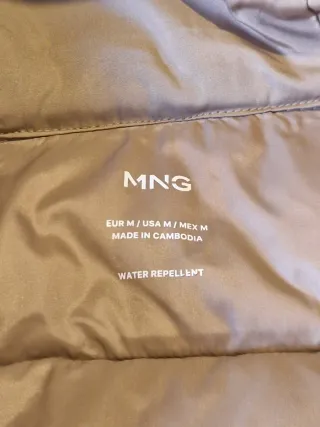 Anorak acolchado midi con capucha Mango