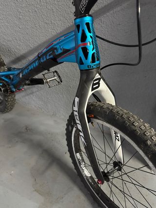 Bicicleta Trial Ozonys Curve V8
