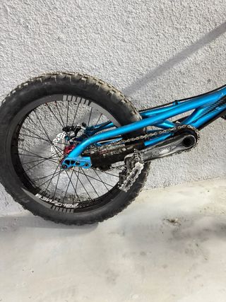 Bicicleta Trial Ozonys Curve V8