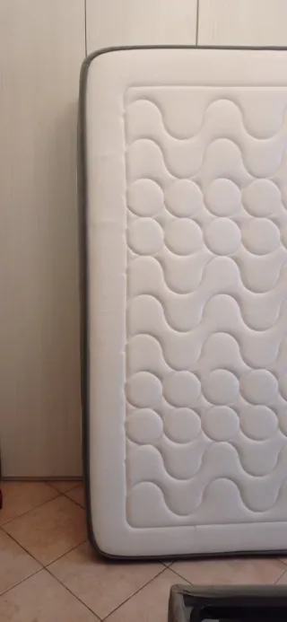 Materasso matrimoniale in tessuto