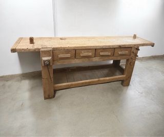 Antiguo banco carpintero año 1928