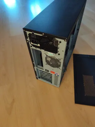 Caja Torre PC Sobremesa + Fuente 600W