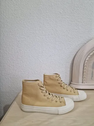 Zapatillas estilo Converse