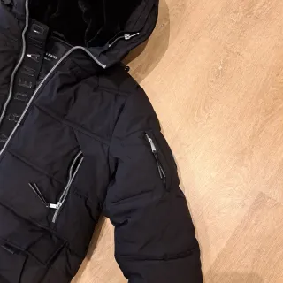 Cazadora Supply Demand Negra Talla M