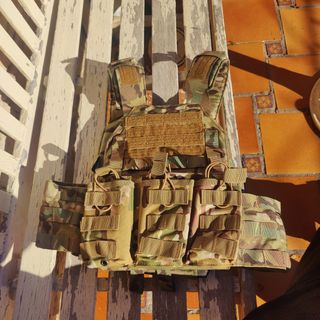 Portaplacas con Placas de Acero y Portacargadores