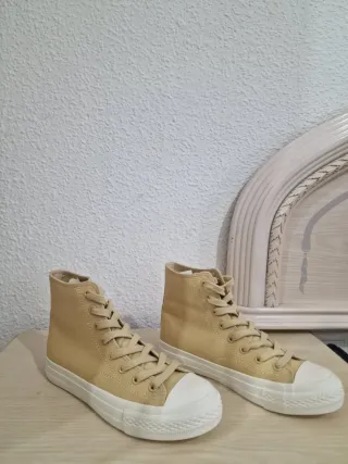 Zapatillas estilo Converse