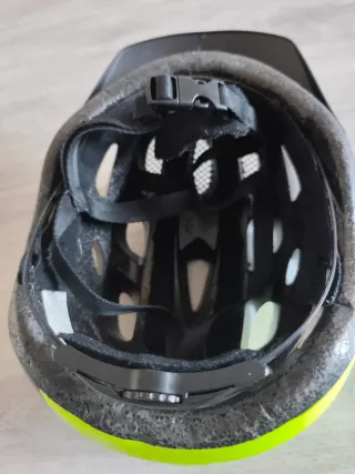 Casco y guantes de niño para bici