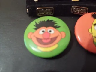 Lote de pines y chapas vintage