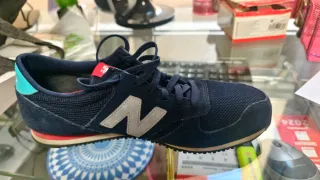 Zapatillas New Balance Azul y Rojo talla 44
