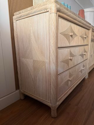 Cómoda vintage de madera