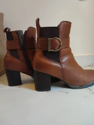 Stivaletti Prima Donna marroni