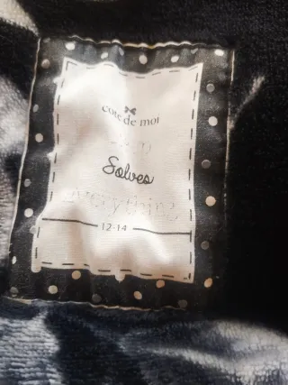 Bata Cote de Moi terciopelo floral