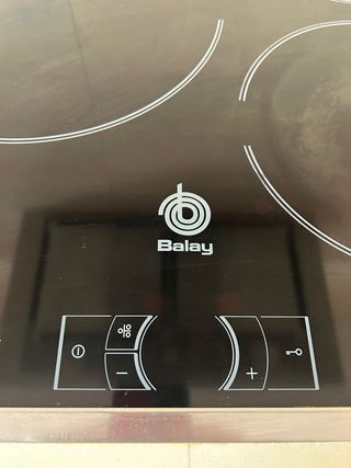 Placa Inducción Balay + Extractor Siemens