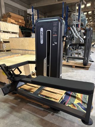 Máquina de gimnasio Remo Long Pull