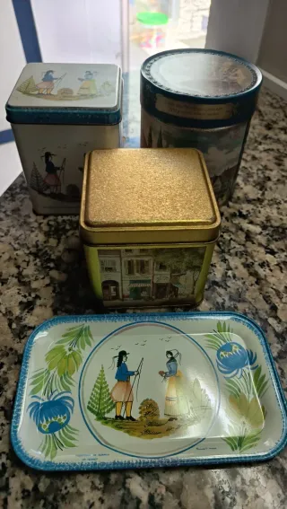 Latas decoradas com cena parisiense