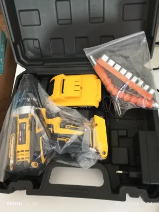 Taladro Eléctrico con Batería y Cargador