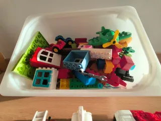 Lote Lego Duplo: Vehículos y Figuras