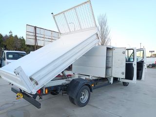 IVECO DAILY 2.3 DOBLE CABINA BASCULANTE 140 CV