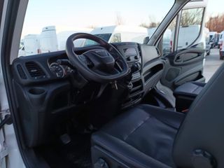 IVECO DAILY 2.3 DOBLE CABINA BASCULANTE 140 CV