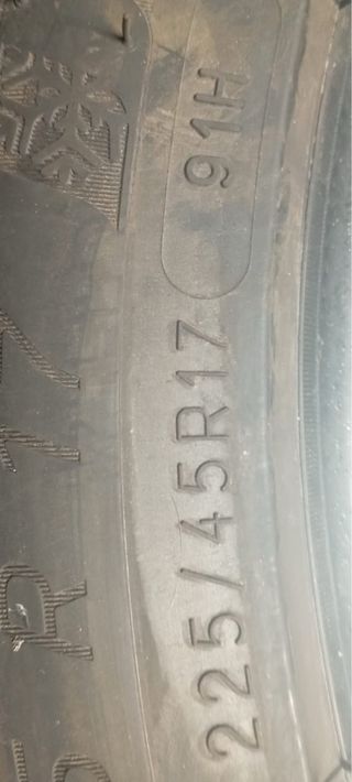 4 Neumáticos de contacto 225/45 R17