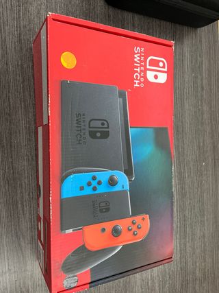 Nintendo Switch Azul/Rojo + Accesorios