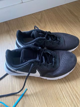 2 pares zapatillas Nike Talla 38.5 y 39 lote 5 E