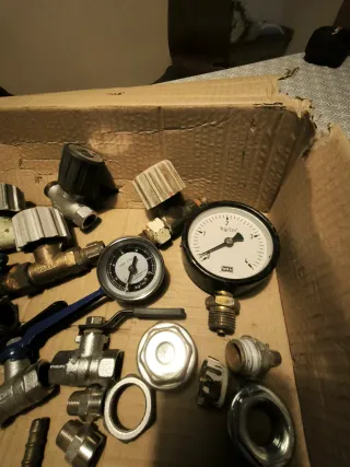 Lote de llave y grifo para calefacción y jardín