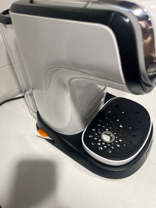 Cafetera Tassimo, cajonera para cafés y algun cafe