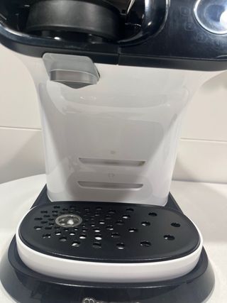 Cafetera Tassimo, cajonera para cafés y algun cafe