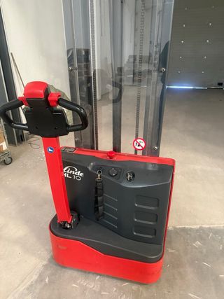 Apilador Eléctrico linde ML10