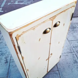 Armario pequeño antiguo madera