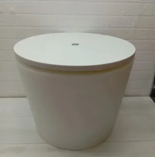 Mesa nevera con luz LED KETER