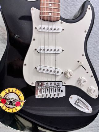 Guitarra Eléctrica Stagg Negra