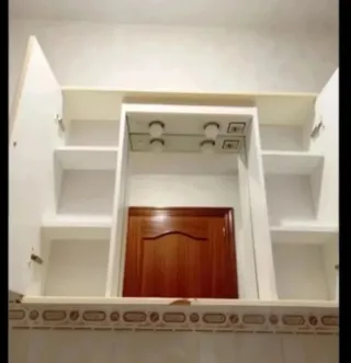 Armario de baño con espejo