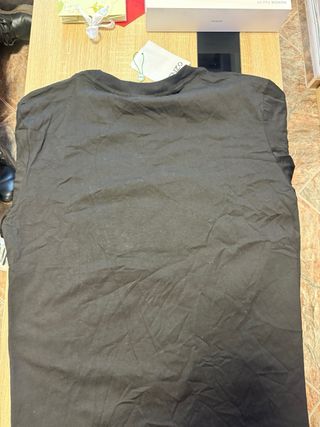 Camiseta Kenzo Negra con Bordado Rosa