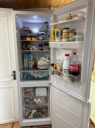 Nevera Combi BECKEN con dispensador