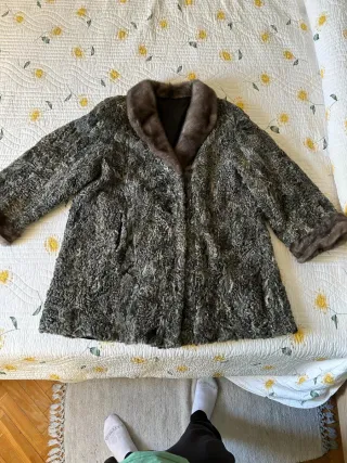 Abrigo de piel de Astracán auténtico