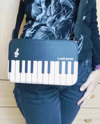 Borsa a tracolla con tastiera pianoforte