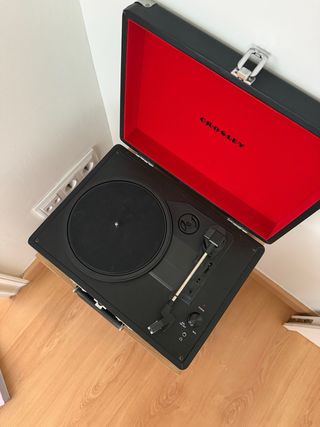 Tocadiscos maleta Crosley Negro y Rojo