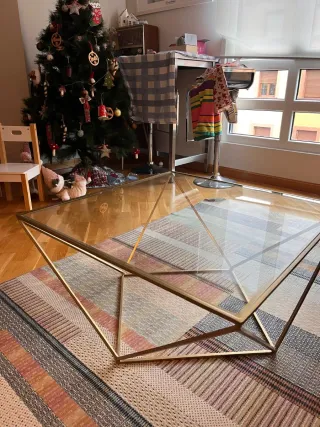 Mesa de centro cristal y metal dorado 80x80x40
