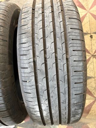 Neumático 215/55 R17 94V