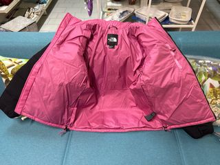 Piumino The North Face nero e rosa