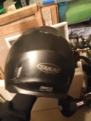 Casco de moto negro
