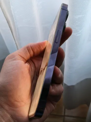 iPhone 14 Pro 256GB Morado + Belkin 3 en 1