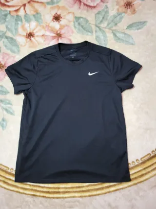 Camiseta Nike Negra