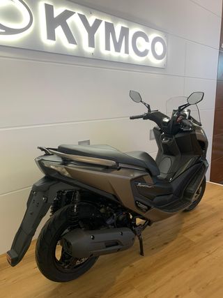 Kymco SuperDink GT 125