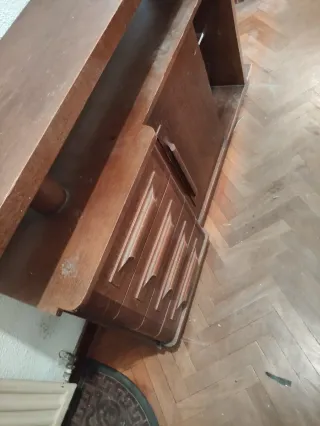 Mueble vintage madera cajones y puertas