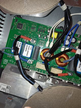 Placa Inducción Beko 3 Zonas BSE22341X NO FUNCIONA