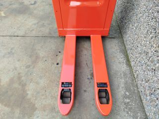 Transpaleta Eléctrica Linde T30 3000kg